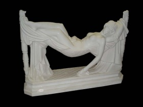 Скульптура из мрамора девушка в гамаке  "Сладкие мечты"