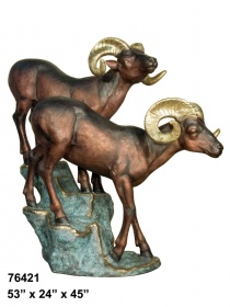 Скульптура из бронзы горного барана