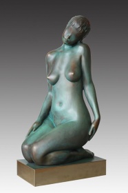 Скульптура из бронзы обнаженная девушка 